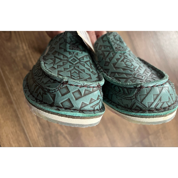 Ariat NWT women's embossed Azteca cruisers casual shoes size 8 - Picture 8 of 9